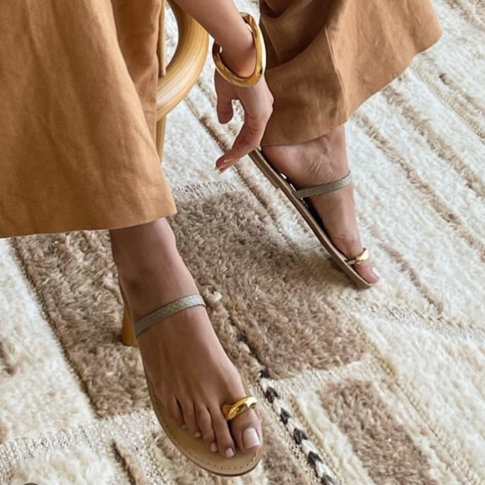 Like New Amani Kibera Sandal